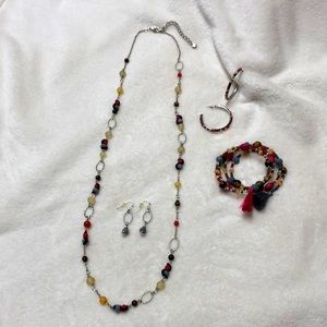 Necklace bracelet 2 pair of earrings